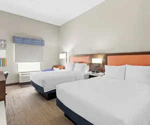 Photo 4 - Hampton Inn & Suites Bolingbrook
