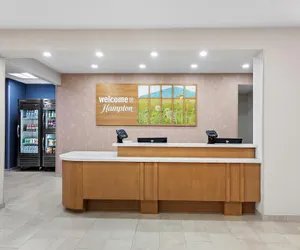 Photo 3 - Hampton Inn & Suites Bolingbrook