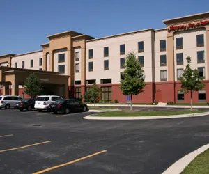 Photo 2 - Hampton Inn & Suites Bolingbrook