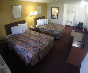 Photo 3 - Rodeway Inn Goddard