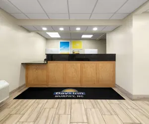 Photo 3 - Days Inn by Wyndham Murphy