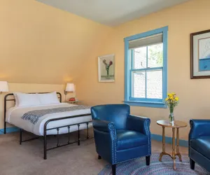 Photo 5 - Old Stagecoach Inn