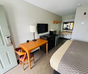 Photo 4 - Savannah Inn Savannah I-95 North