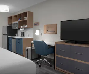 Photo 2 - Candlewood Suites Annapolis by IHG