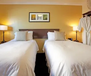 Photo 5 - The Mammoth Creek Inn