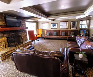 Photo 3 - The Mammoth Creek Inn