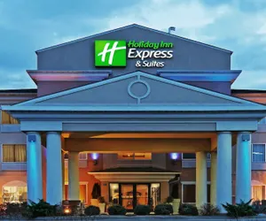 Photo 2 - Holiday Inn Express & Suites Chickasha, an IHG Hotel