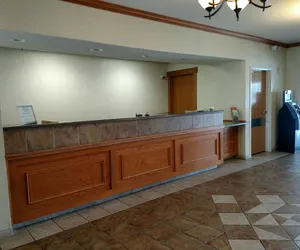 Photo 3 - Holiday Inn Express Toledo West - Napoleon by IHG