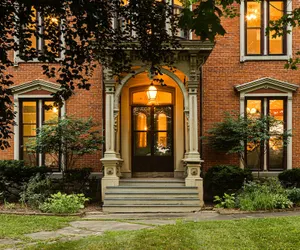 Photo 2 - Rosemont Inn Bed & Breakfast