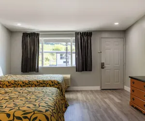 Photo 5 - Motel 6 – Aberdeen, WA