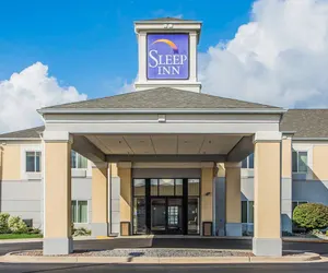 Photo 2 - Sleep Inn And Suites