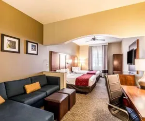 Photo 2 - Hawthorn Extended Stay by Wyndham Amarillo