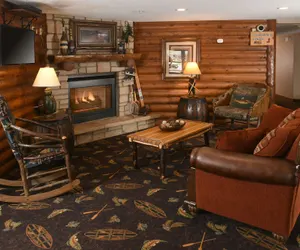 Photo 4 - Cedar Creek Hotel Wausau - Rothschild