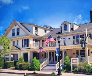 Photo 2 - The Kennebunk Inn