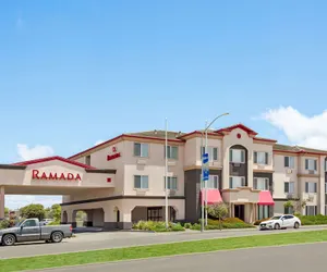 Photo 2 - Ramada by Wyndham Marina