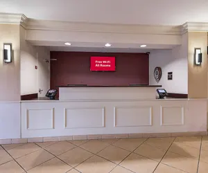 Photo 3 - Red Roof Inn Etowah - Athens, TN