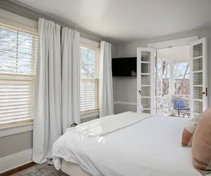 Photo 4 - Southmoreland on the Plaza an Urban Inn