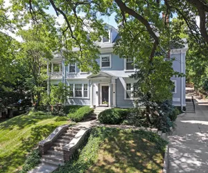 Photo 2 - Southmoreland on the Plaza an Urban Inn