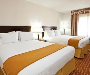 Photo 5 - Holiday Inn Express Clanton by IHG