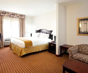 Photo 4 - Holiday Inn Express Clanton by IHG