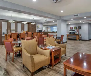 Photo 2 - Hampton Inn Brownwood