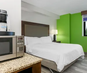 Photo 5 - Holiday Inn Express Hotel & Suites Fort Worth Downtown, an IHG Hotel