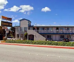 Photo 2 - Economy Inn Monterey