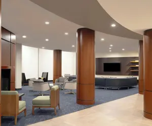 Photo 3 - Courtyard by Marriott Boston-South Boston