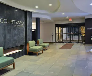 Photo 4 - Courtyard by Marriott Harrisburg Hershey