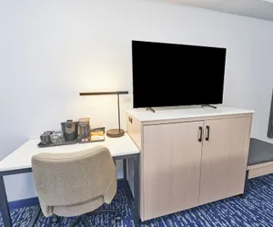 Photo 3 - All Seasons Inn and Suites