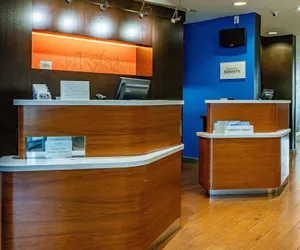 Photo 3 - Courtyard by Marriott Brunswick