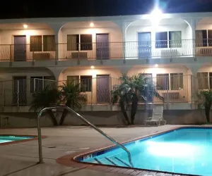 Photo 4 - Pacific Inn