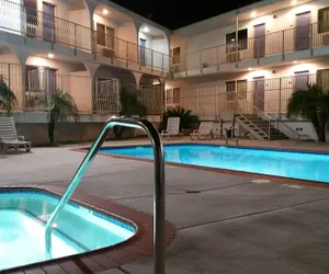 Photo 5 - Pacific Inn