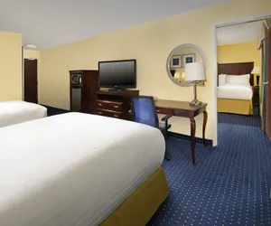 Photo 5 - Holiday Inn Express & Suites San Antonio-West-SeaWorld Area, an IHG Hotel