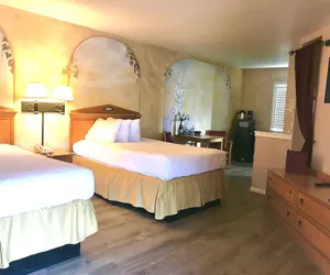Photo 5 - Chardonnay Lodge