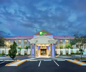 Photo 2 - Holiday Inn Express & Suites Sebring, an IHG Hotel