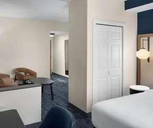 Photo 4 - Fairfield Inn & Suites by Marriott Sacramento Airport Natomas