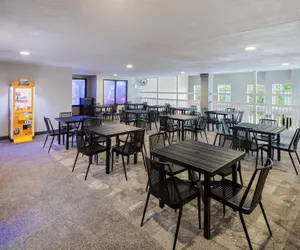 Photo 4 - Best Western Premier Bridgewood Resort Hotel