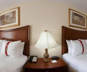 Photo 2 - DoubleTree by Hilton Brunswick