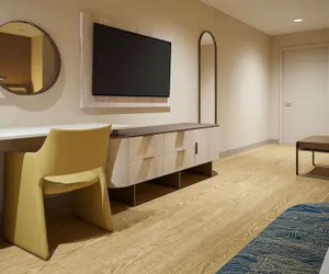 Photo 5 - DoubleTree by Hilton Brunswick