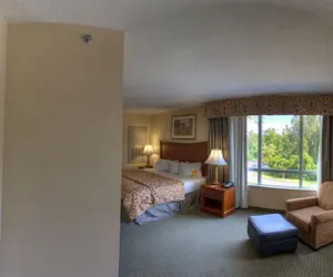 Photo 4 - DoubleTree by Hilton Brunswick