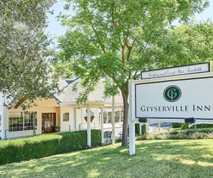 Photo 2 - Geyserville Inn