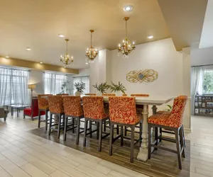 Photo 5 - Best Western Plus Vineyard Inn & Suites