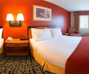 Photo 4 - Holiday Inn Express & Suites Alamosa, an IHG Hotel