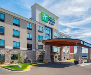 Photo 2 - Holiday Inn Express Hotel & Suites Bismarck, an IHG Hotel