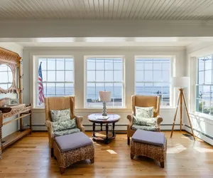 Photo 5 - The Beach House Inn