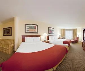 Photo 4 - Holiday Inn Express and Suites Greenville, an IHG Hotel