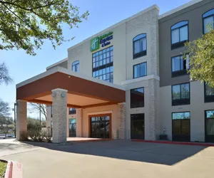 Photo 2 - Holiday Inn Express & Suites Austin North Central, an IHG Hotel