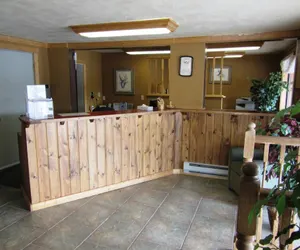 Photo 3 - Traveler's Lodge
