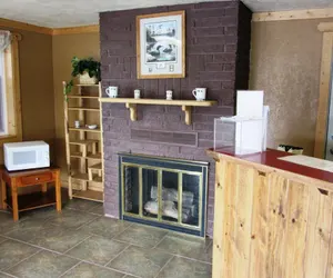 Photo 5 - Traveler's Lodge